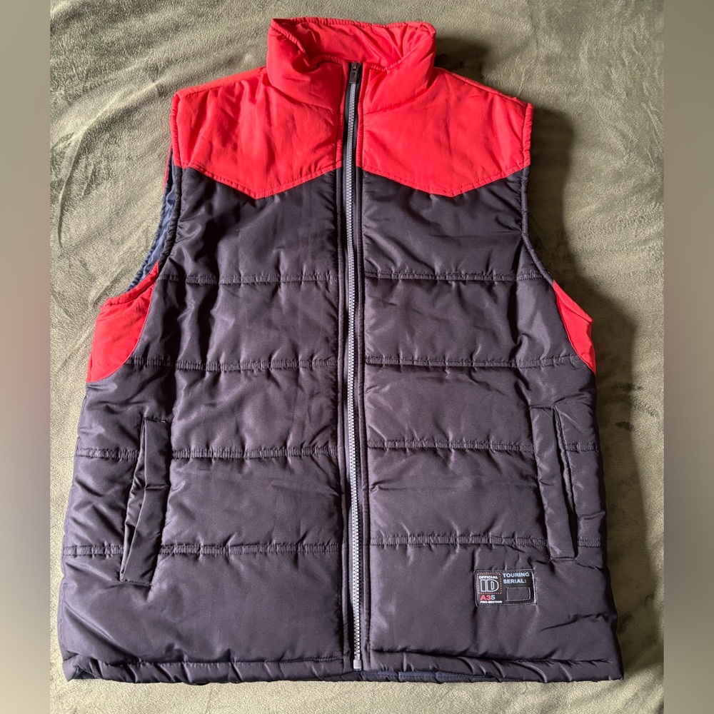 Burnside Men’s Red and Black Quilted Vest